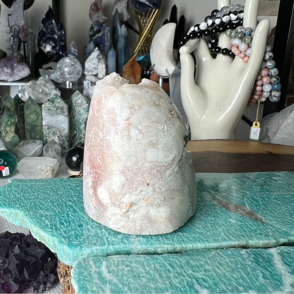 Pink amethyst freeform - Picture 5 of 9
